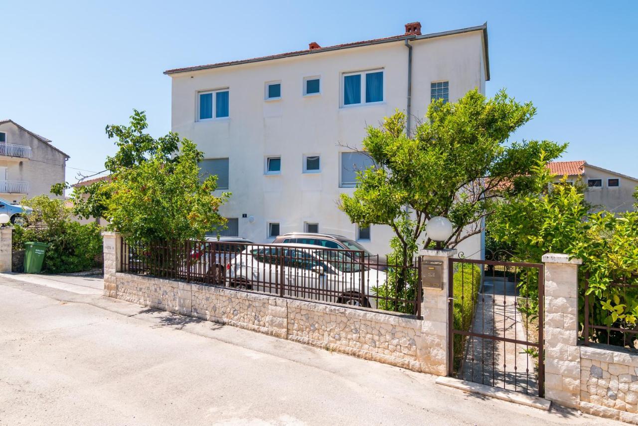 Apartman Regius White Traù Esterno foto