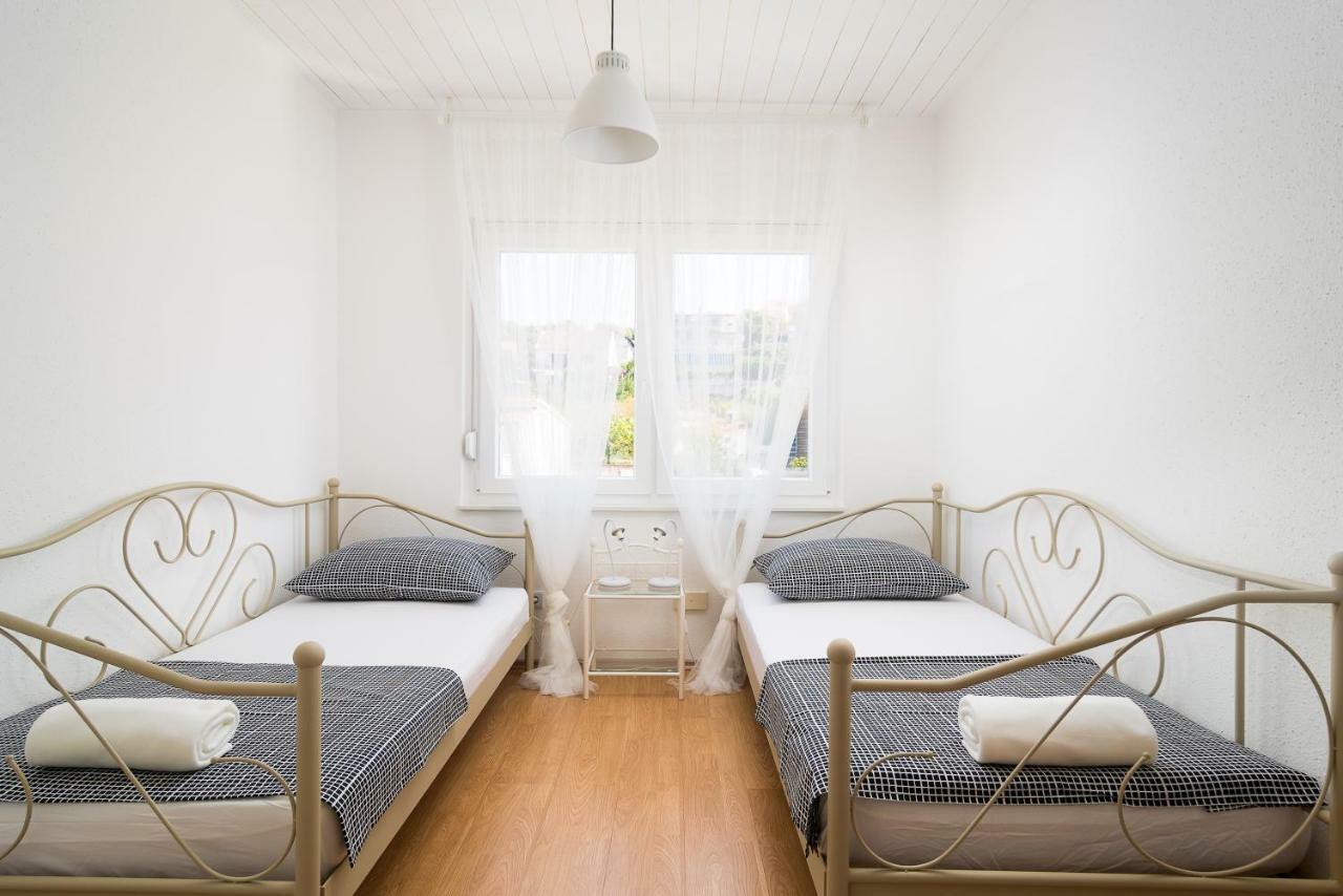 Apartman Regius White Traù Esterno foto