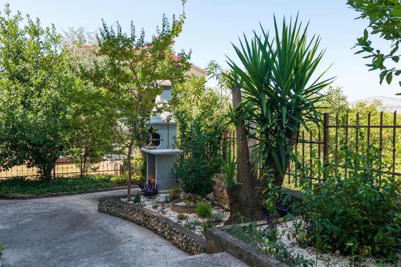 Apartman Regius White Traù Esterno foto