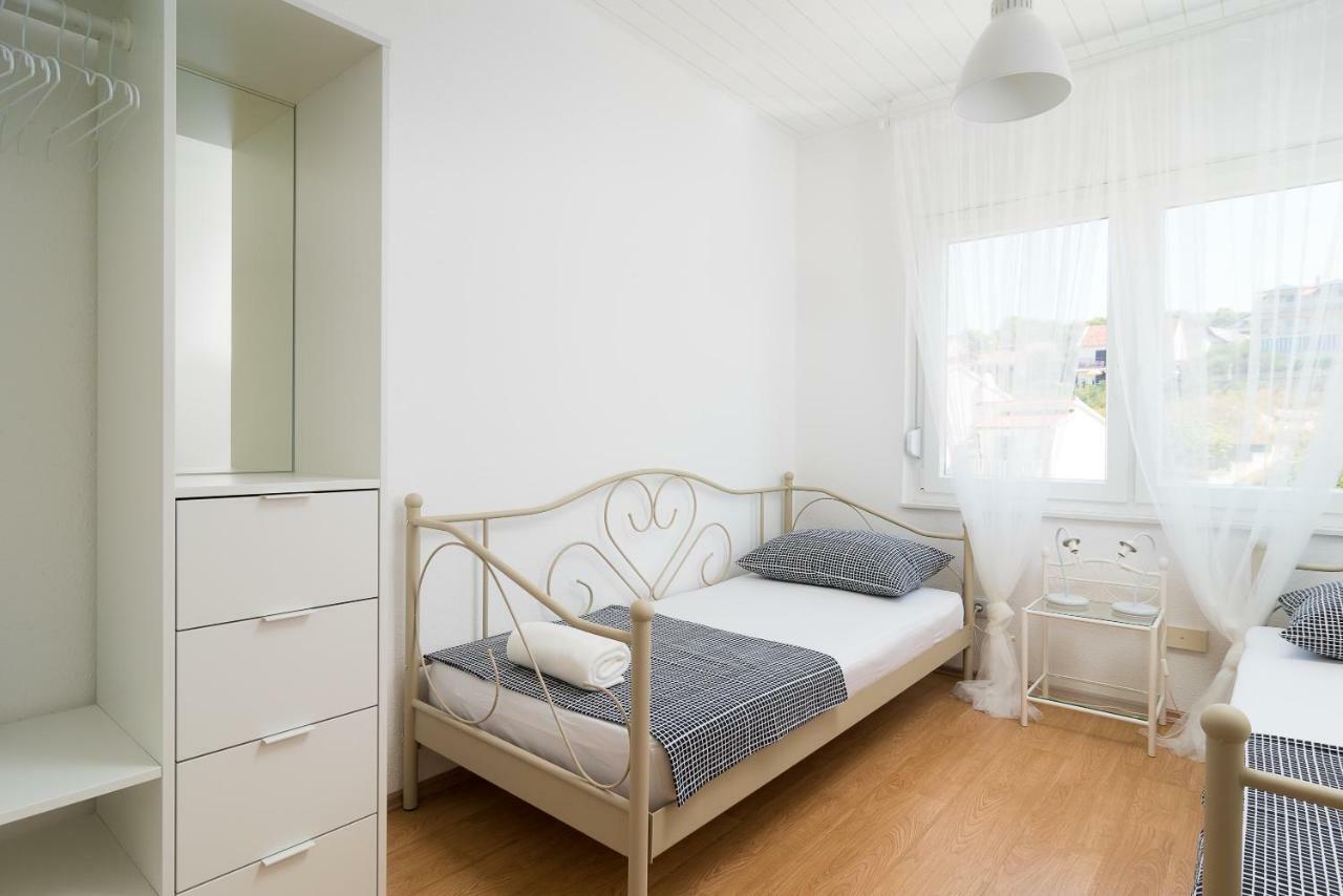 Apartman Regius White Traù Esterno foto